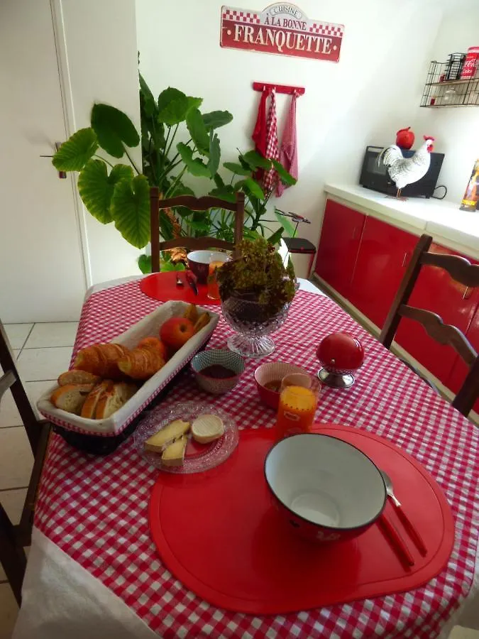 Arche De Lanoe Jacuzzi Bed & Breakfast Labastide-Saint-Pierre 0*,